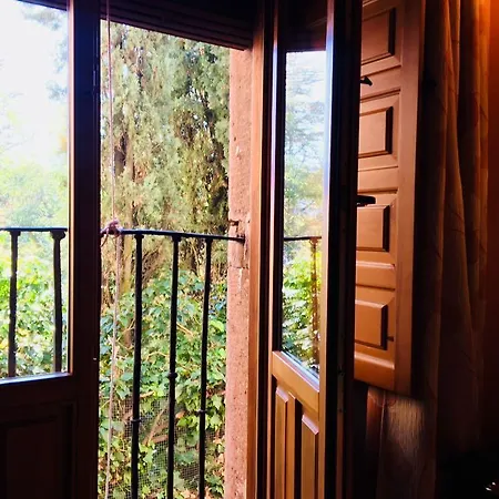 ゲストハウス La Panadera