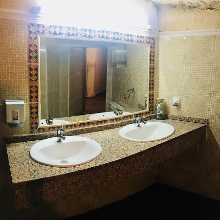 ゲストハウス La Panadera *